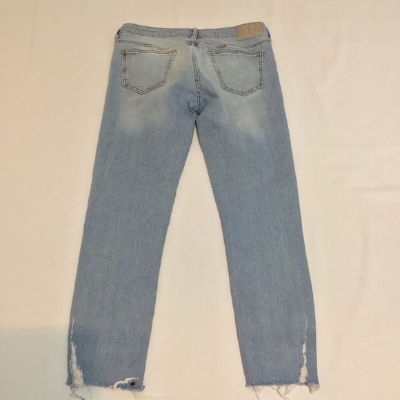 Zara Distressed Jeans - Picture 2 of 8